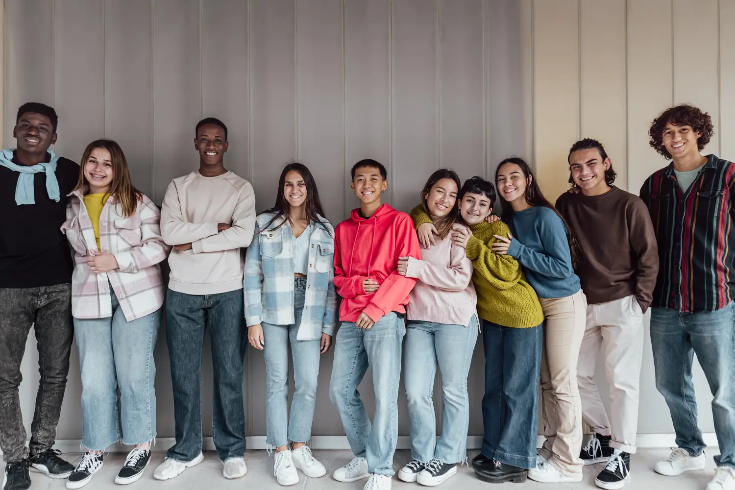 happy-multiracial-group-of-teenagers-having-fun-in-2026-01-07-01-26-46-utc